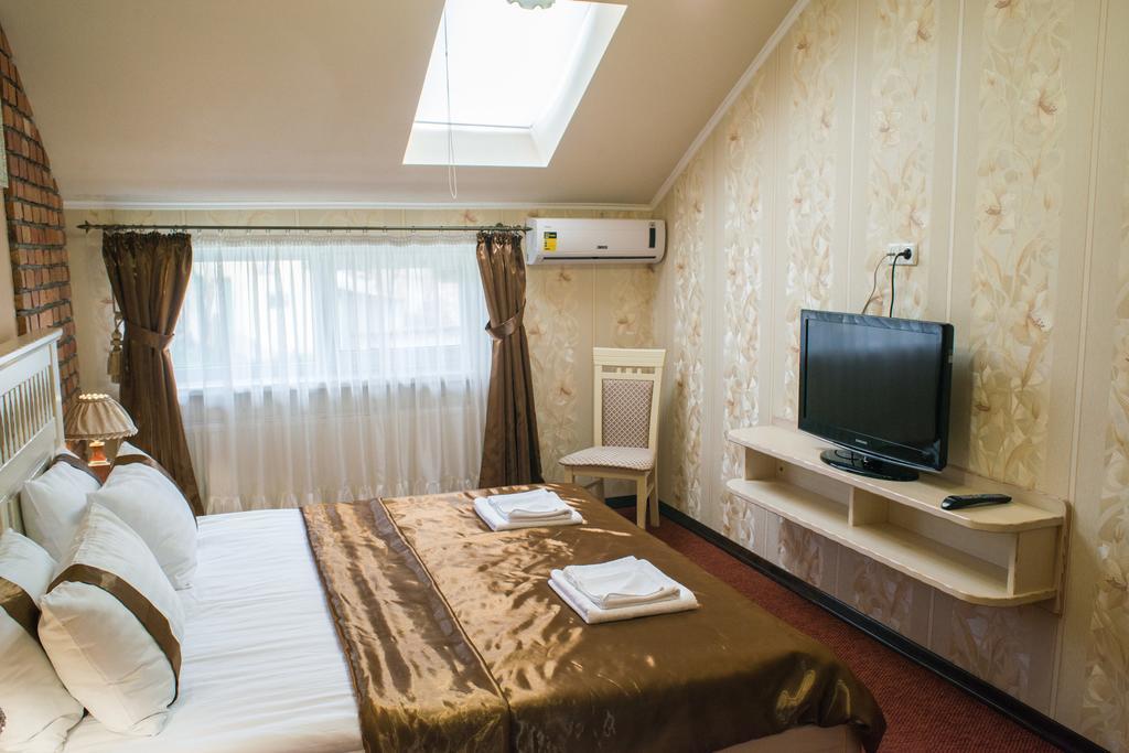 Sapsan Hotel Ternopil Quarto foto