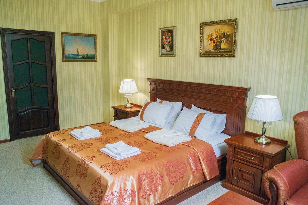 Sapsan Hotel Ternopil Quarto foto