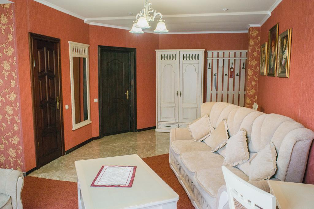 Sapsan Hotel Ternopil Quarto foto