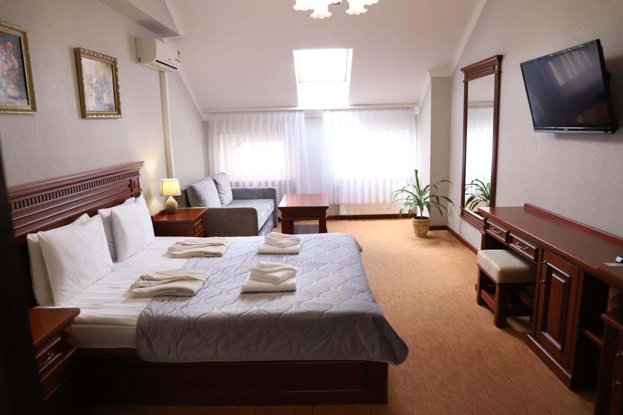 Sapsan Hotel Ternopil Exterior foto