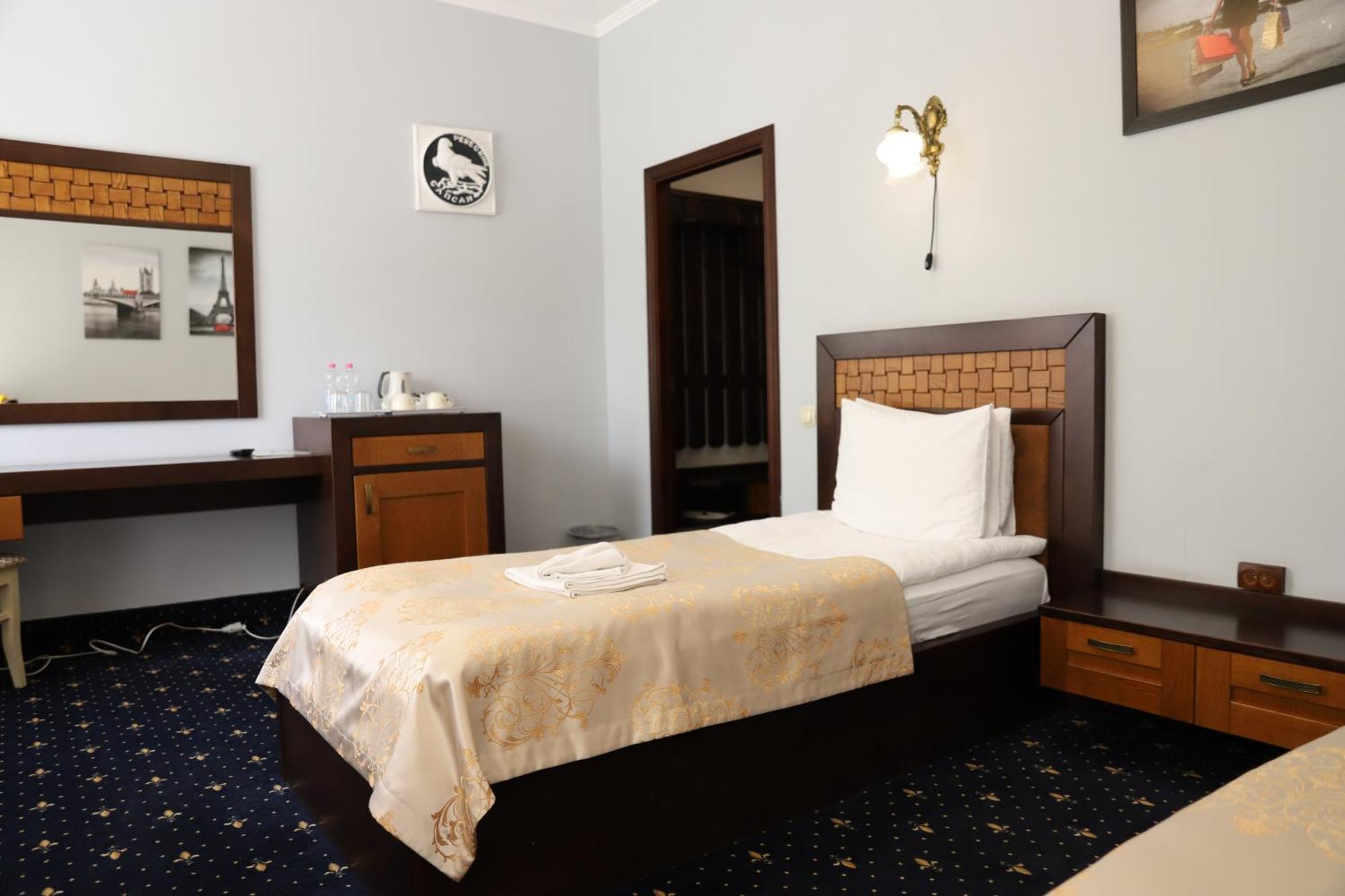 Sapsan Hotel Ternopil Exterior foto